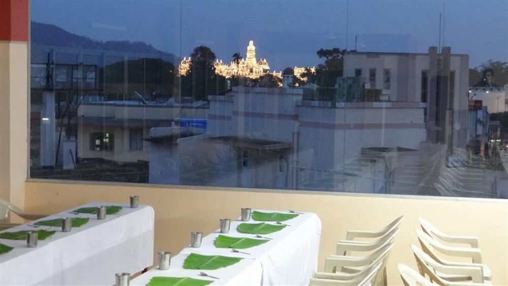 Hotel Mysore Dasaprakash Exteriér fotografie